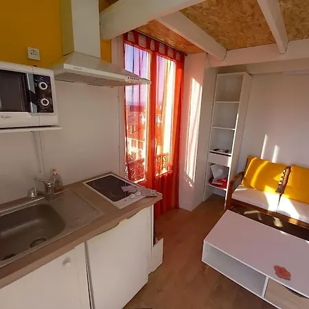 Apartment Pigeonnier 10m2 Au Sol Mezza Sdb