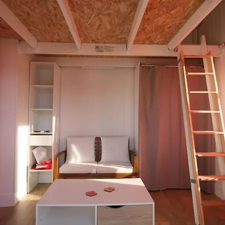 Apartment Pigeonnier 10m2 Au Sol Mezza Sdb Saint-Raphael (Var)