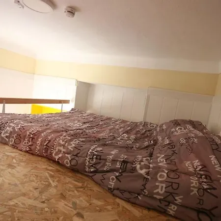 Apartment Pigeonnier 10m2 Au Sol Mezza Sdb *